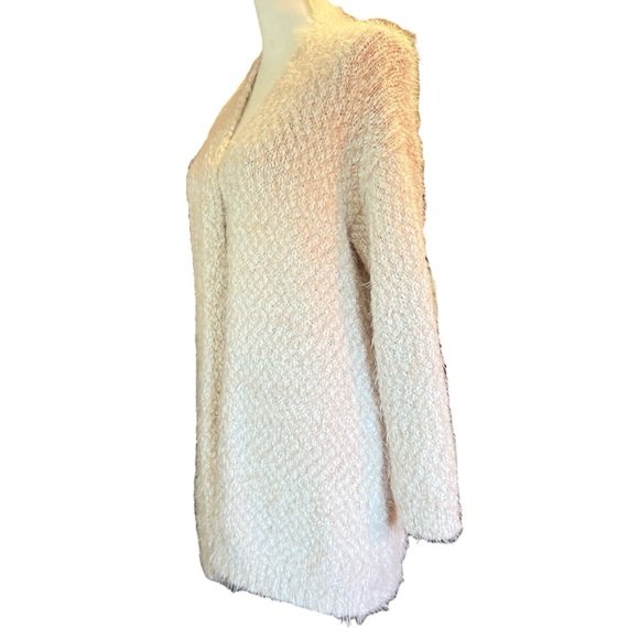 Forever 21 oversized light pastel pink fuzzy open front cardigan size small - Picture 4 of 5